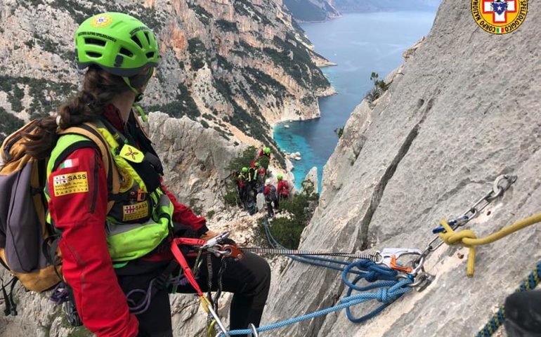 Baunei. Esercitazione da Punta Salinas a Cala Goloritzé per i tecnici del CNSAS Ogliastra