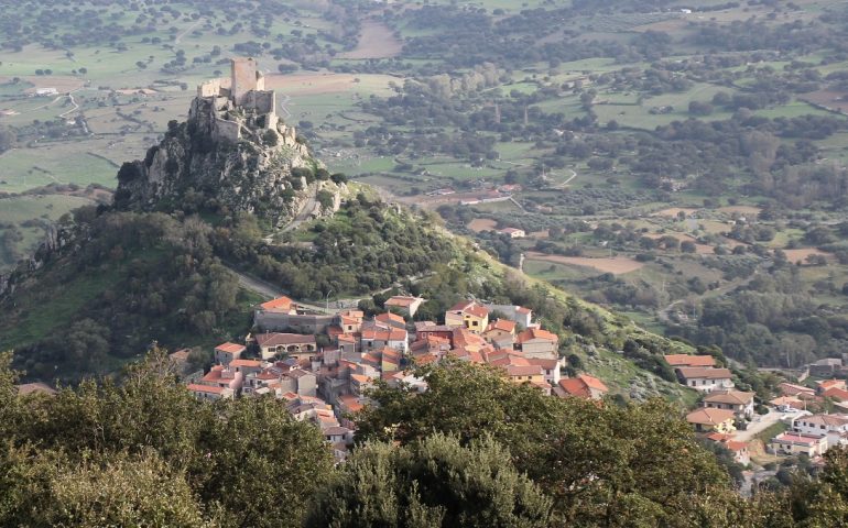 Burgos, attentato ai danni del vicesindaco: in fiamme nella notte la sua auto