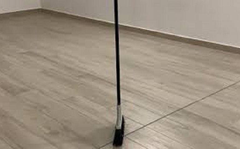 Scope in piedi da sole, evento che capita ogni 3500 anni? No, solo una bufala