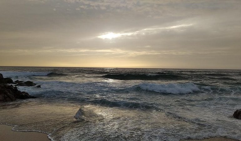 Le foto dei lettori. Mare d’inverno: la bellezza di Orrì nello scatto di Enzo Ferreri