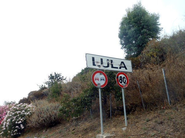 Lula, incidente sul lavoro: 62enne muore travolto da una ruspa