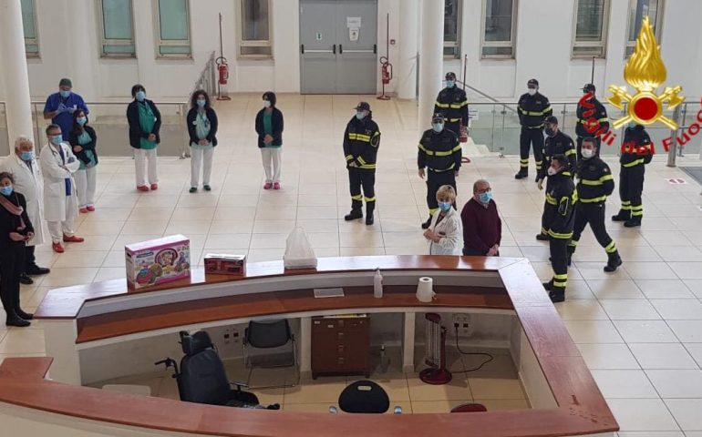 Nuoro, donazione dei Vigili del Fuoco a favore del Reparto Pediatra del San Francesco