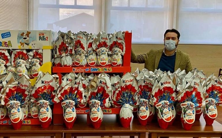 Il Comune di Muros regala 150 uova pasquali alle famiglie. Il sindaco Tolu: “Vicini alla comunità”