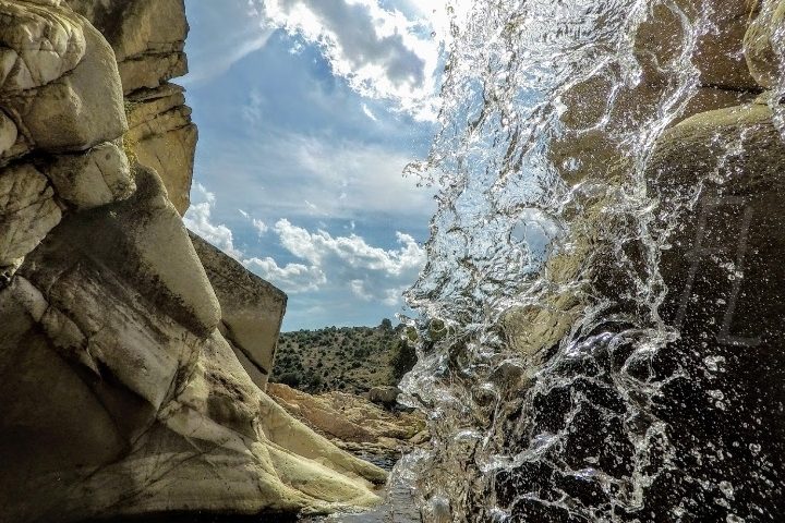 Le foto dei lettori. Il mistero e l’incanto delle cascate di Bau Mela nello scatto di Francesco Lai