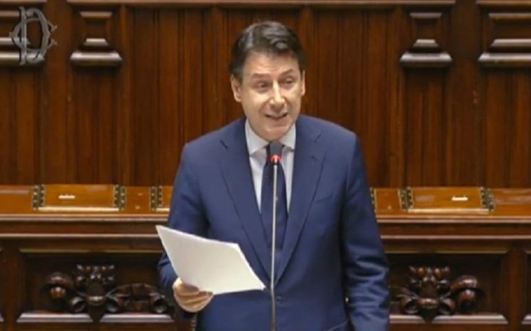 Fase 2, Conte: “No a iniziative dei singoli. Riaperture possibili solo se concordate con il Governo”