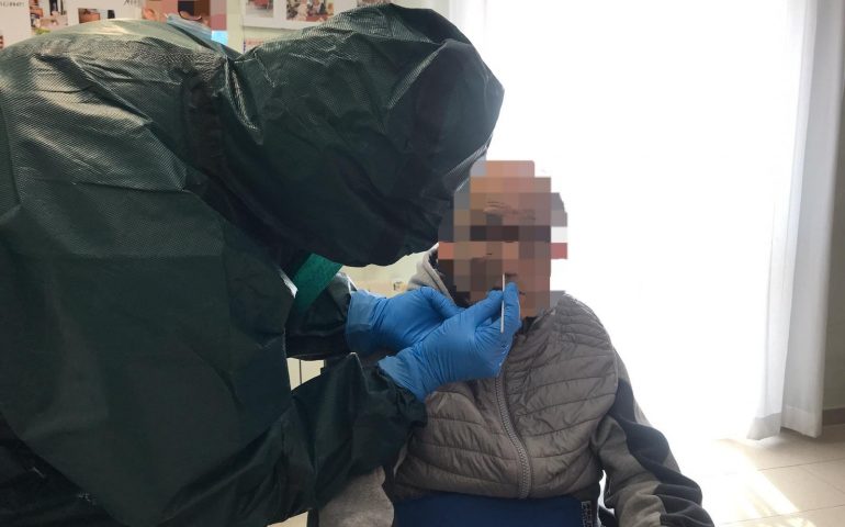 Esercito e Marina con i più deboli: tamponi e test alla comunità alloggio Sant’Agostino di Alghero
