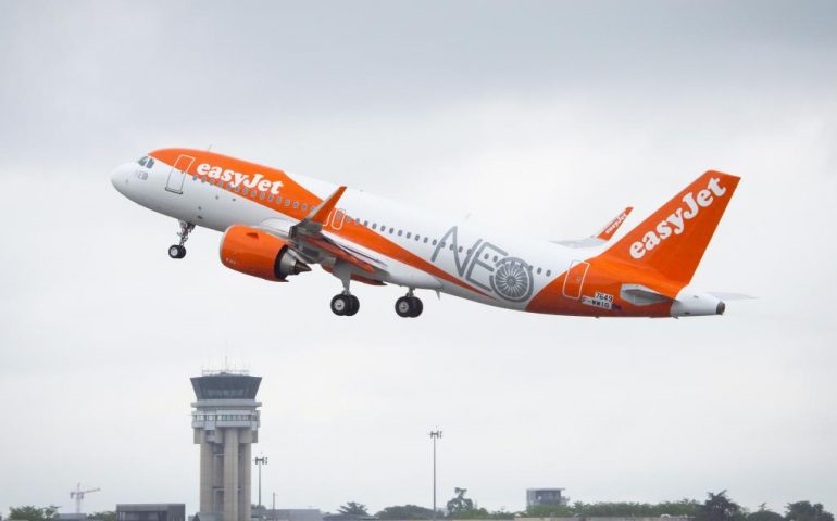 EasyJet torna a volare in Italia: collegamenti per Malpensa da Cagliari e Olbia