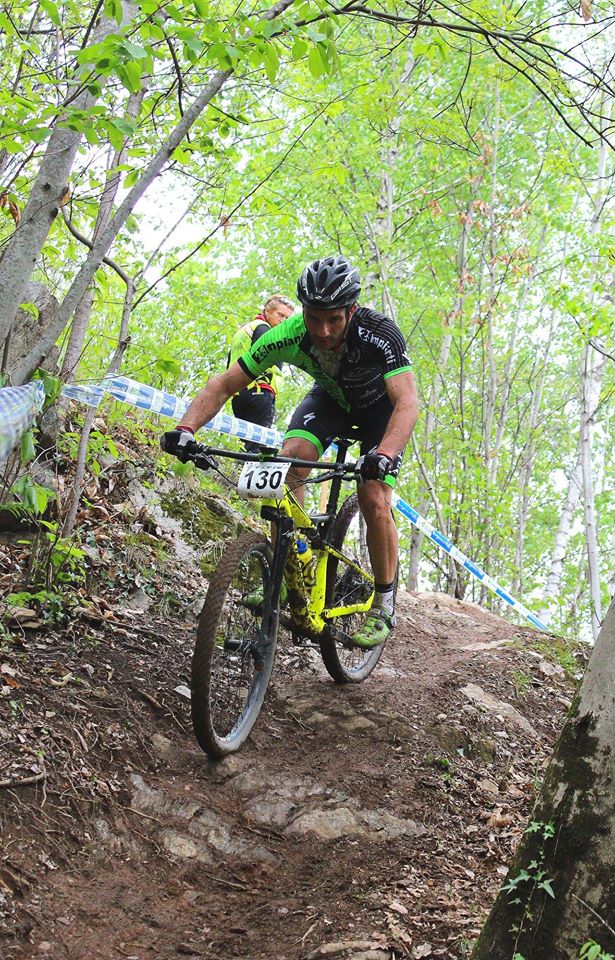 Giuseppe Deidda durante una competizione lombarda di Mountain-bike.