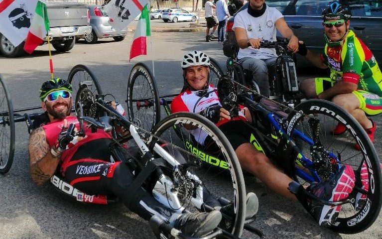 Il movimento paralimpico sardo accanto a Zanardi, atleta simbolo anche nell’Isola