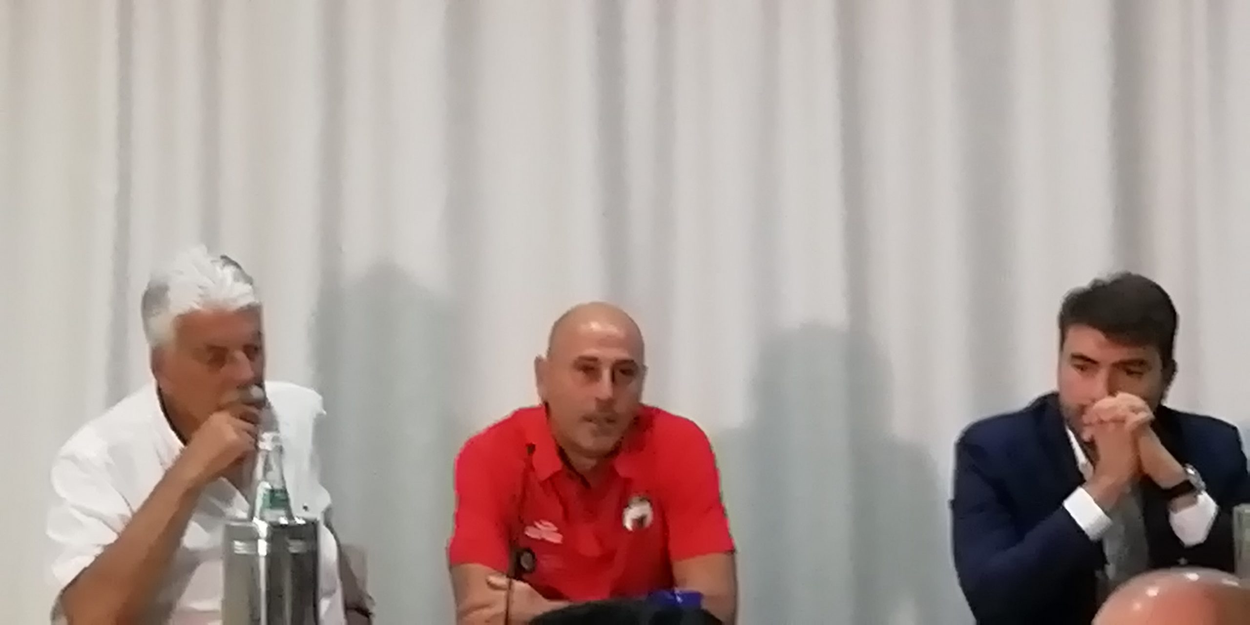 L'allenatore Aldo Gardini, durante la presentazione della stagione del Lanusei Calcio 2019-2020.