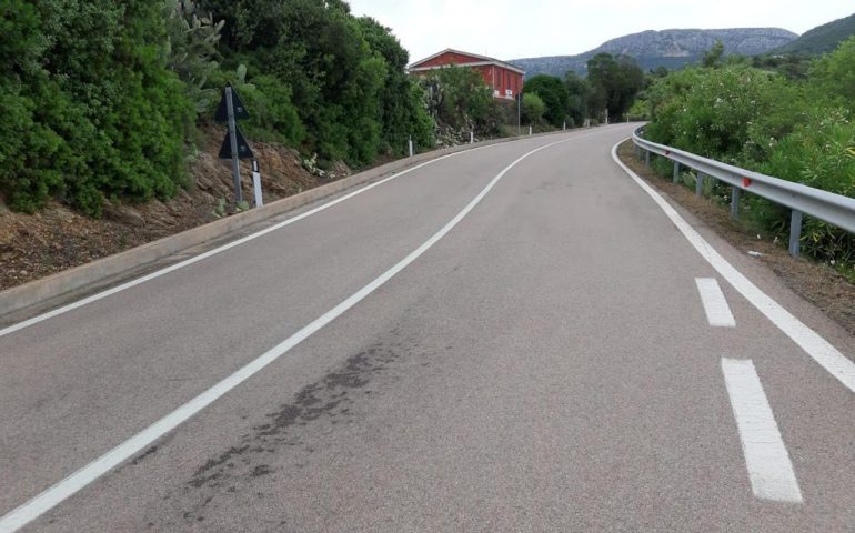 SS 125, tratto Tortolì Baunei: Anas ripristina delineazione margini stradali con pulizia di cunette