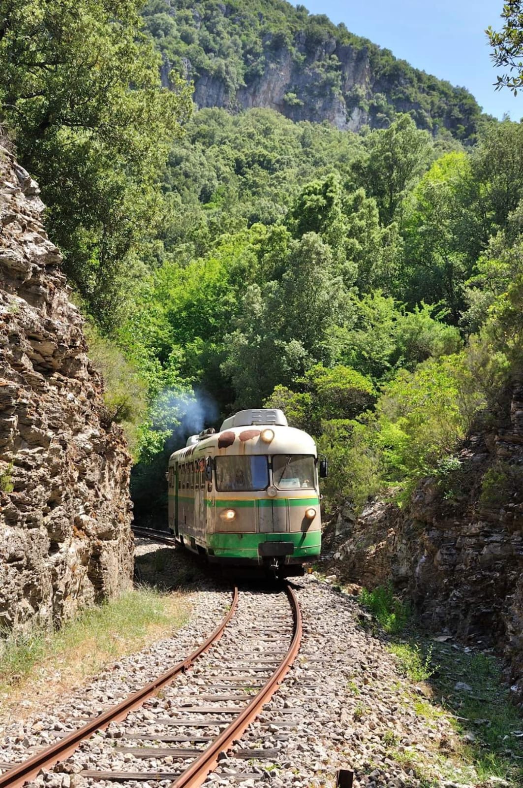 Trenino Verde, nella tratta Arbatax-Mandas. Foto Life in Ogliastra.