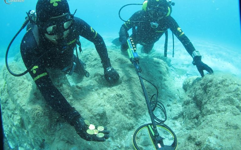 Golfo di Orosei, Carabinieri e Soprintendenza recuperano in mare preziosi reperti archeologici