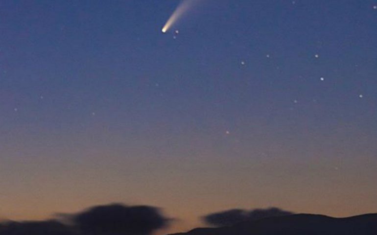 Nebida, la cometa Neowise fotografata da Andrea Skull