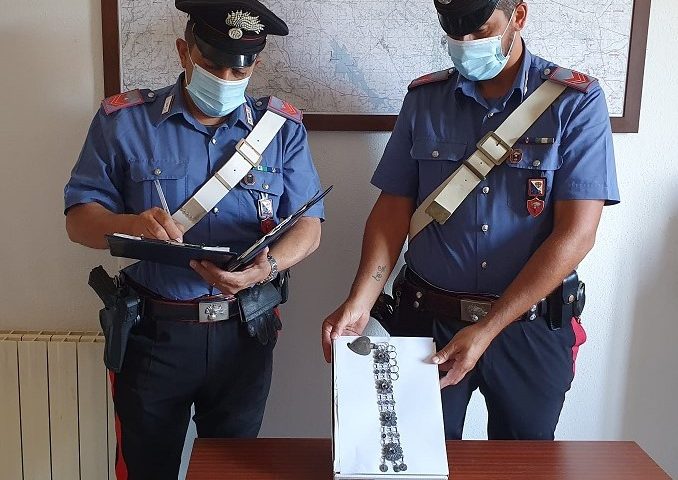 Villagrande: dopo 8 anni i Carabinieri ritrovano un gioiello rubato messo in vendita su Facebook