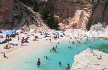 Cala Mariolu, controllata dai barracelli di Baunei.