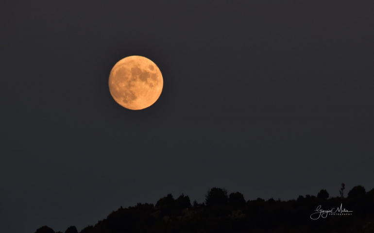 Le foto dei lettori. La luna d’agosto fotografata da Giorgio Melis