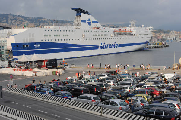 Covid, da lunedì test gratuiti per chi si imbarcherà da Civitavecchia per la Sardegna