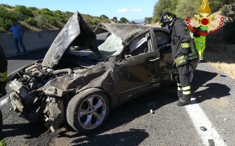 Brutto incidente tra Sassari e Alghero: una donna portata in elicottero all’ospedale