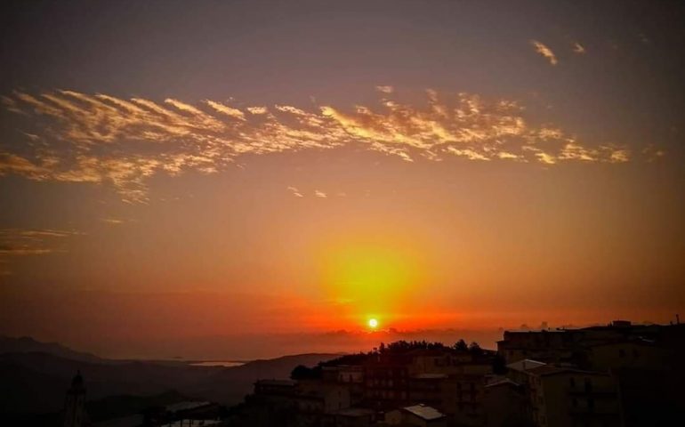 Le foto dei lettori. Un cielo magico avvolge Lanusei