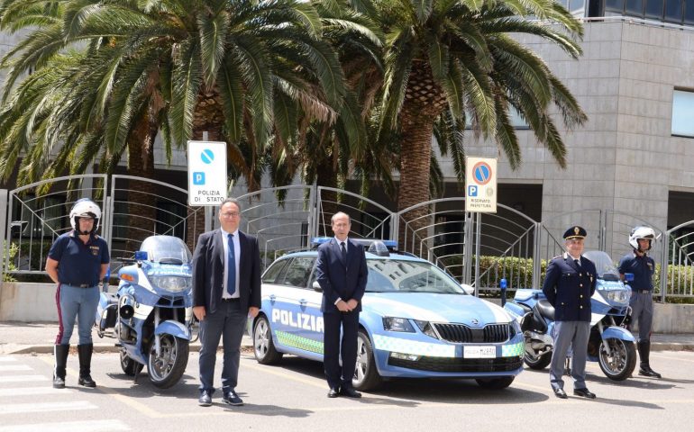 Oristano: operativa la nuova auto della Stradale dotata di apparecchiature modernissime