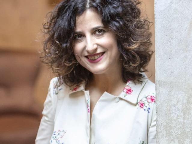 Intervista alla giornalista Elvira Serra: “La Sardegna il mio luogo del cuore”