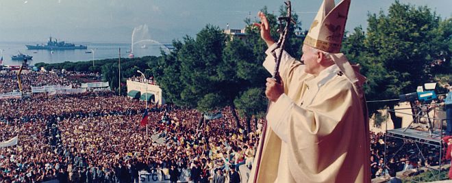 Accadde oggi: 18 ottobre 1985, Giovanni Paolo II arriva in Sardegna