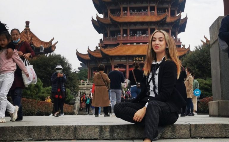 L’ogliastrina Ilham Mounssif ambasciatrice culturale in Cina: “A Wuhan è tornata la normalità: vi racconto come”