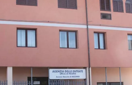 Covid-19, impiegato positivo all’agenzia delle entrate di Nuoro. Chiude l’ufficio