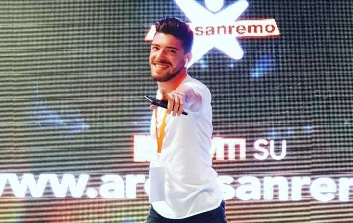 Davide Deiana scelto da Amadeus per la selezione di Sanremo Giovani 2021