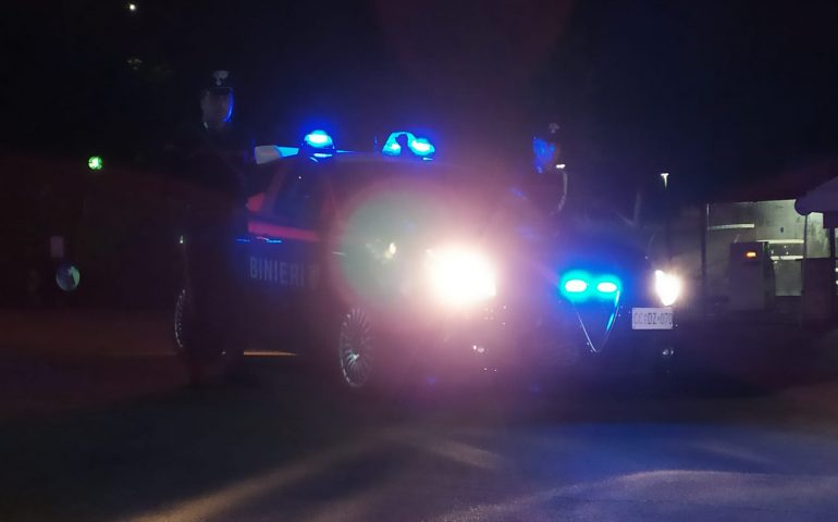 Terribile incidente nella notte a Villanovafranca: muoiono due persone