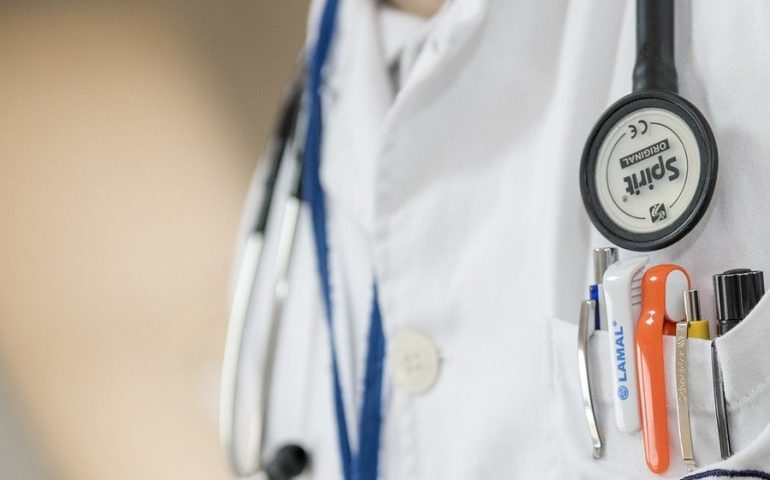 Emergenza Covid-19: ok del Governo per l’assunzione di 500 medici in Sardegna