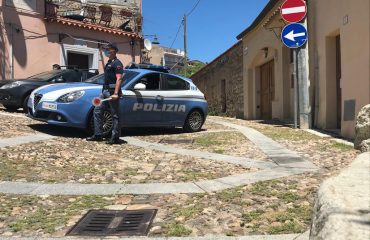 Polizia di Nuoro in azione.