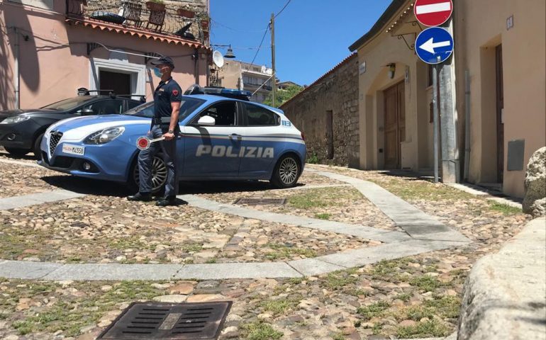 Polizia di Nuoro in azione.