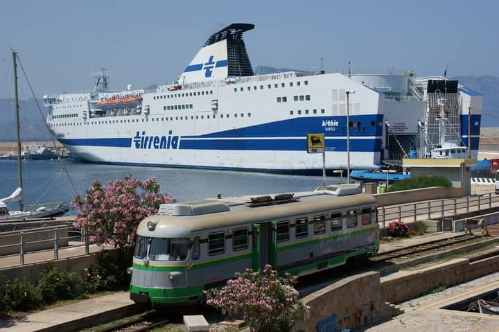 La foto: quando il porto di Arbatax era un centro importante per l’economia ogliastrina, e adesso?