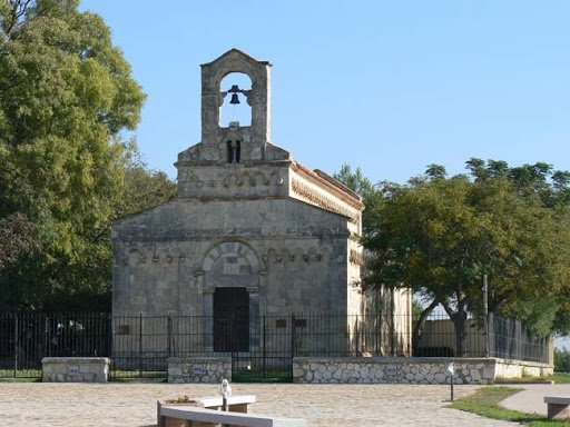 Covid-19. A Uta i contagi arrivano a 40. Il sindaco chiude scuole, palestre e piscine