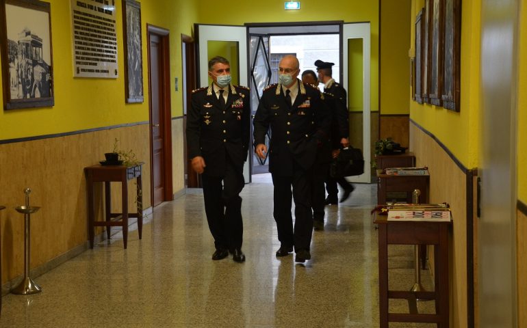 Rapina alle Poste di Fonni. Il Comandante generale dell’Arma visita la carabiniera ferita