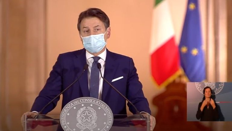 Nuovo Dpcm, tutte le misure in vigore da venerdì. Stasera Conte in conferenza