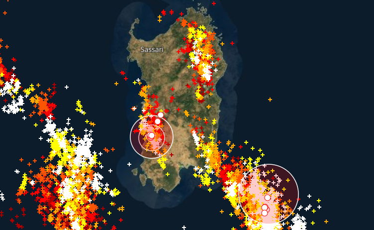 Tempesta di fulmini in Sardegna, l’Isola nell’occhio del ciclone del maltempo