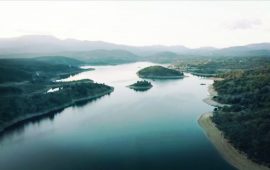 (VIDEO) Ogliastra. Un volo sul Lago del Flumendosa, come non lo avete mai visto