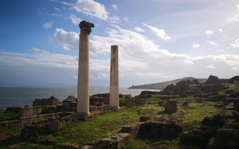 Tharros, “la signora dei due mari”: il segno dei Fenici nel Golfo di Oristano