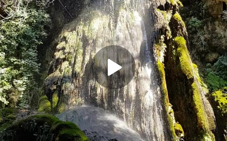 (VIDEO) Sardegna, la suggestiva “Cascata Maggiore” nel parco Aymerich di Laconi
