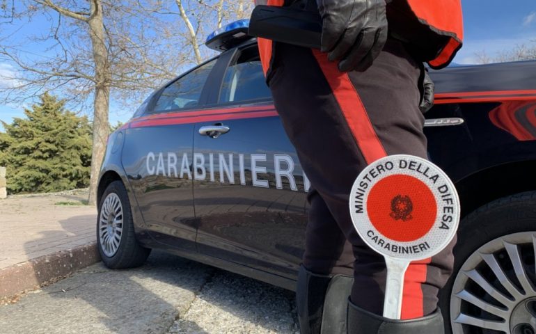 Ubriaco alla guida dell’autocarro: denunciato a Bari Sardo un 47enne