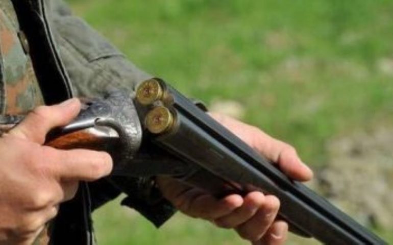 Incidente di caccia in Sardegna: grave un cacciatore dopo una fucilata