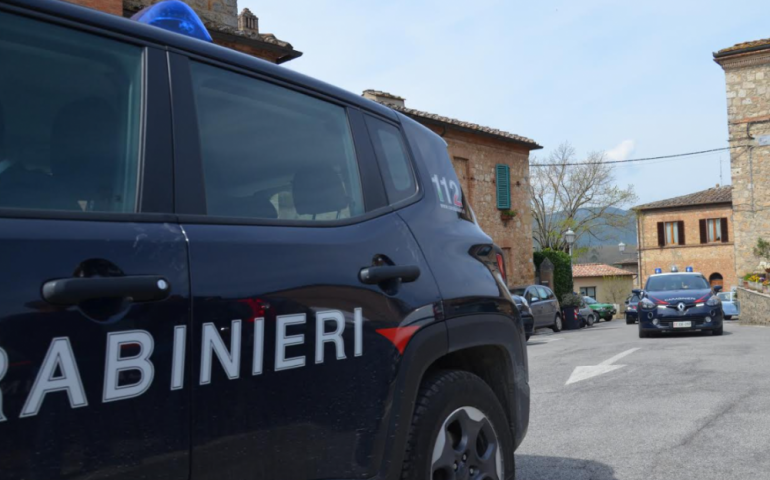 Sardegna. In 20 a fare l’aperitivo in un bar, senza mascherine né distanziamento: pioggia di sanzioni