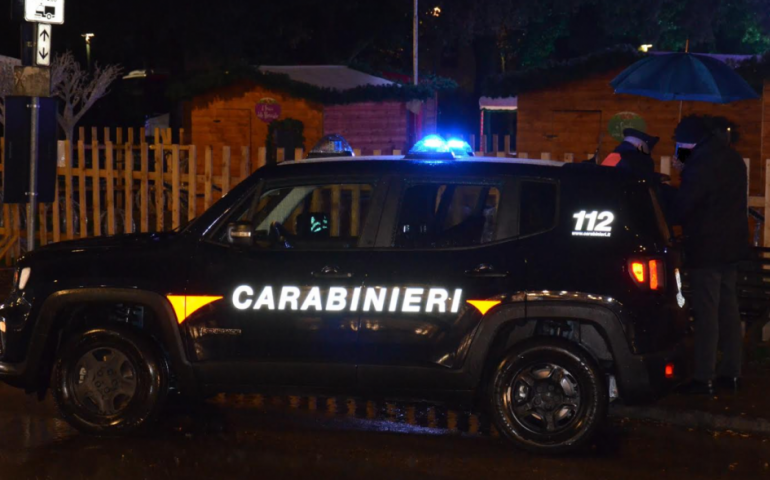 È in quarantena obbligatoria ma viene trovato alla guida della sua auto lungo la SP 77