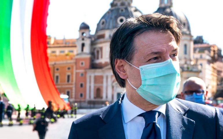 Crisi di Governo, Conte: “Dimesso con la prospettiva di un Governo di salvezza nazionale”