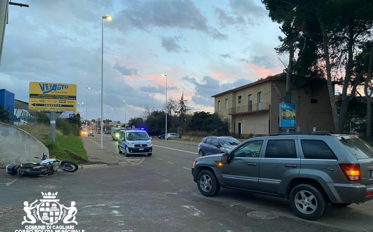 Sardegna, moto contro auto: incidente con ferito