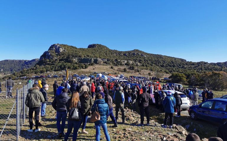 Seui e Ussassai senza medico: è iniziata la protesta di cittadini e sindaci ad Arcuerì