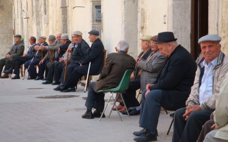 Al via in Sardegna la vaccinazione degli over 80. Si parte sabato